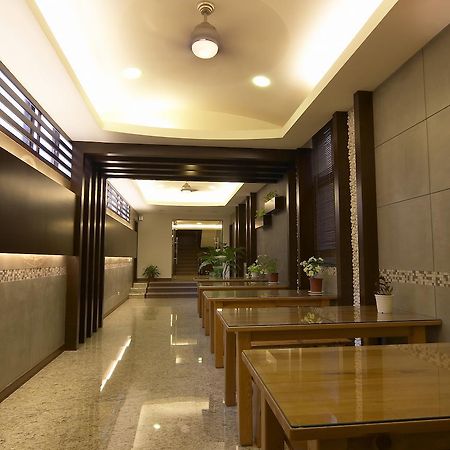 Wuzhou Hotel Kota Hualien Bagian luar foto