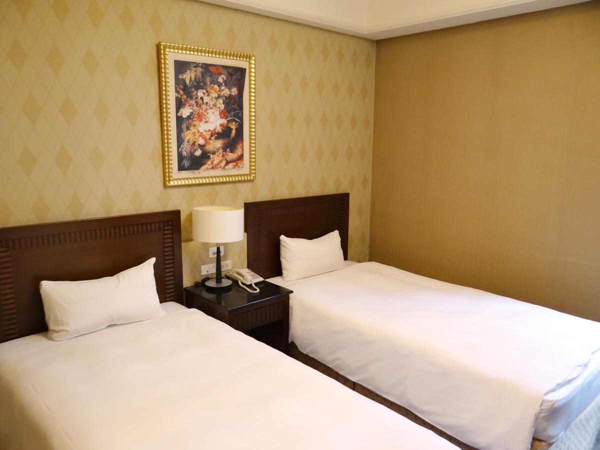 Wuzhou Hotel Kota Hualien Bagian luar foto