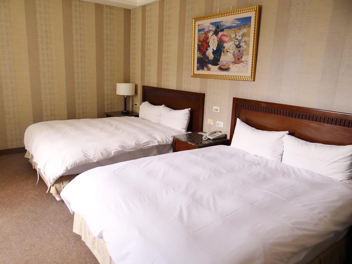 Wuzhou Hotel Kota Hualien Bagian luar foto